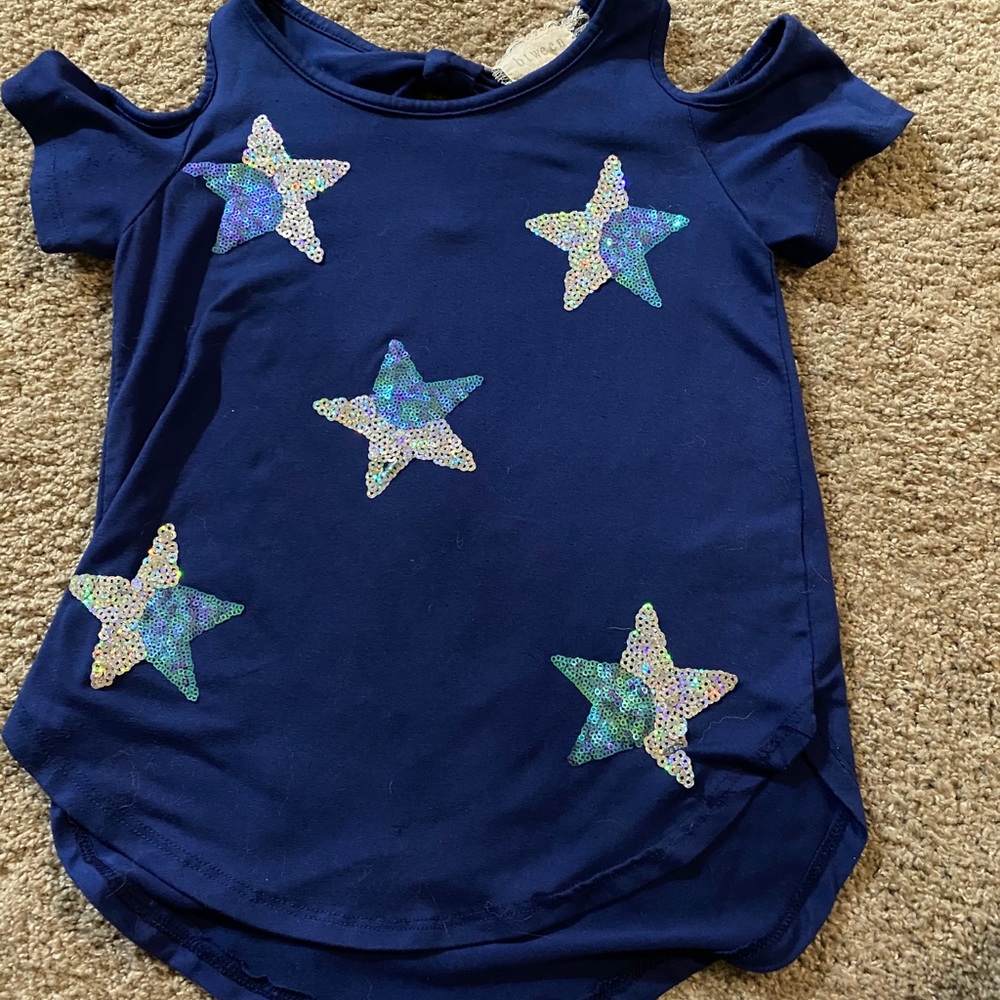 Btween girls cold shoulder star tee size 7